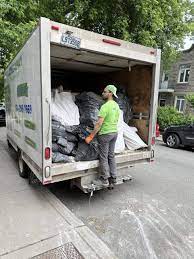 Best Yard Waste Removal  in Hartsdale, NY